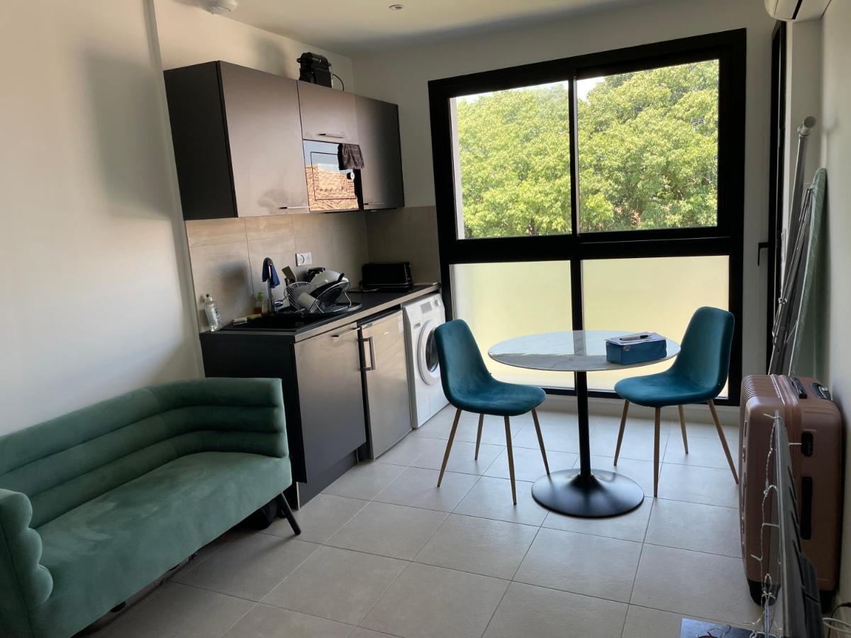 Studio Balcon, Centre Ville, Parc Expo, Arena بيرول المظهر الخارجي الصورة